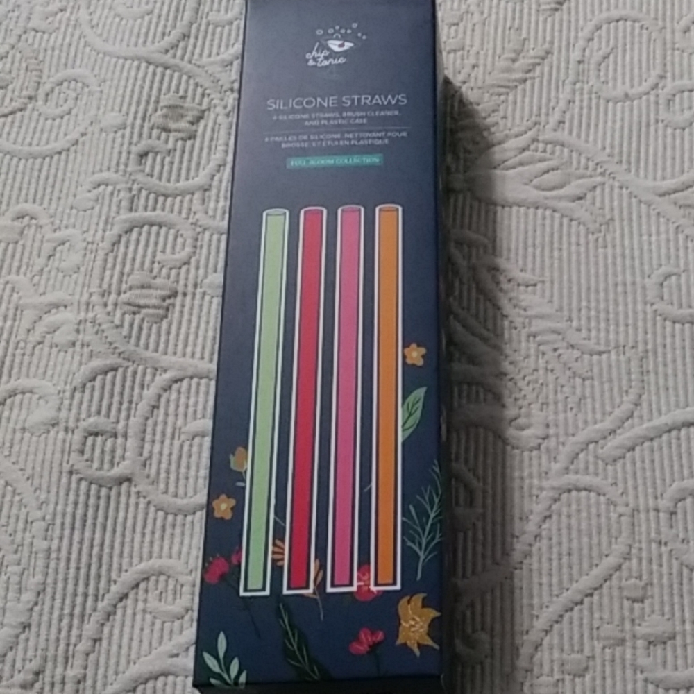 Chic and Tonic collapsible straws NIB